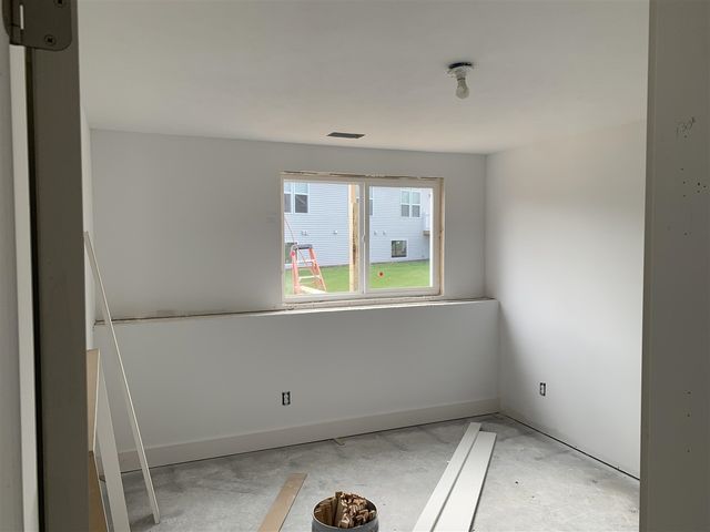 3781 Windsor Ridge Drive 49, Rockford, MI 49341
