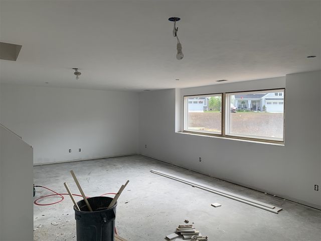 3781 Windsor Ridge Drive 49, Rockford, MI 49341