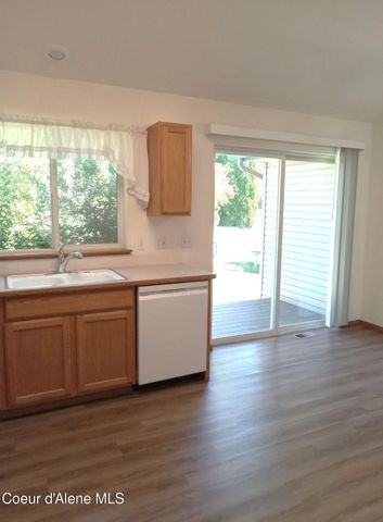 812 N Doryport CT, Post Falls, ID 83854