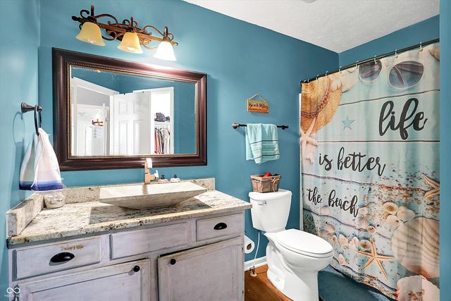 950 Weeping Way Lane, Avon, IN 46123