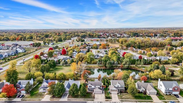 950 Weeping Way Lane, Avon, IN 46123