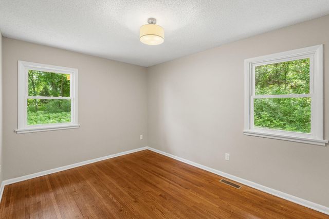18741 Highview Avenue, Lakeville, MN 55044