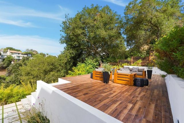 1669 Whitham Avenue, Los Altos, CA 94024