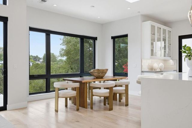 1669 Whitham Avenue, Los Altos, CA 94024