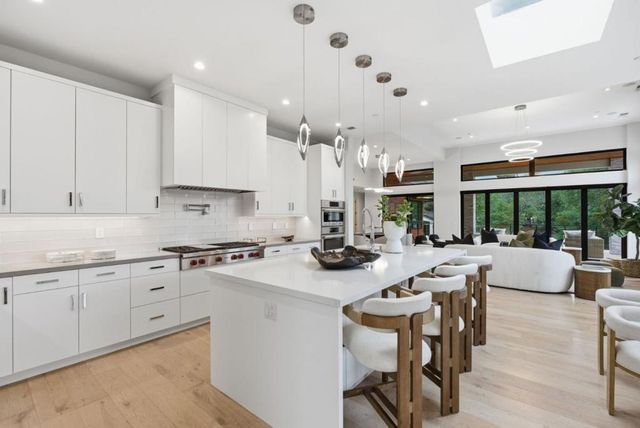 1669 Whitham Avenue, Los Altos, CA 94024