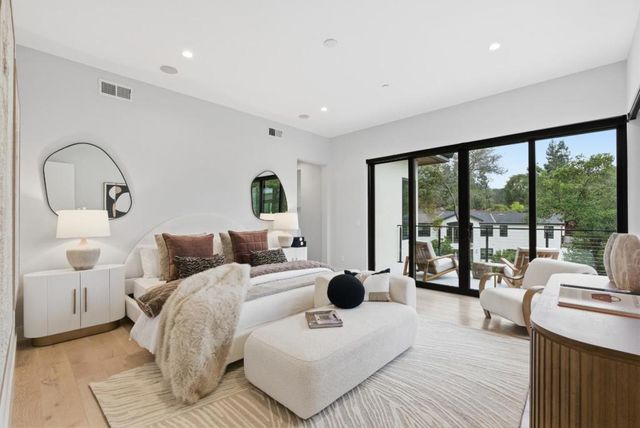 1669 Whitham Avenue, Los Altos, CA 94024