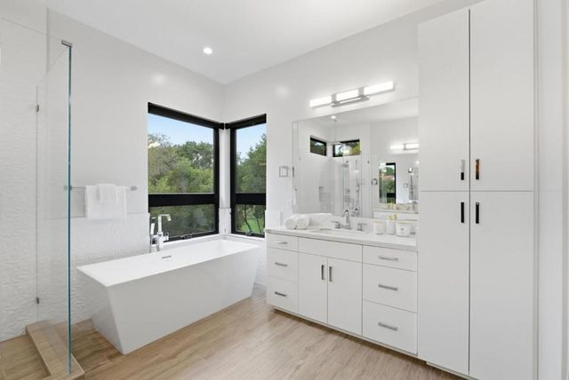 1669 Whitham Avenue, Los Altos, CA 94024