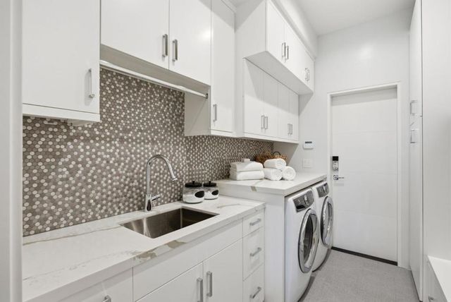 1669 Whitham Avenue, Los Altos, CA 94024