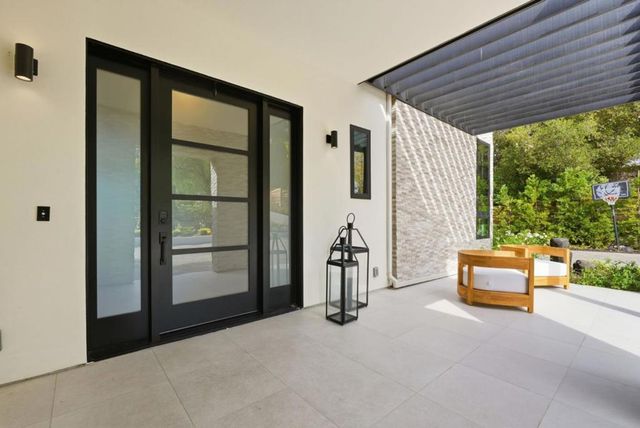 1669 Whitham Avenue, Los Altos, CA 94024