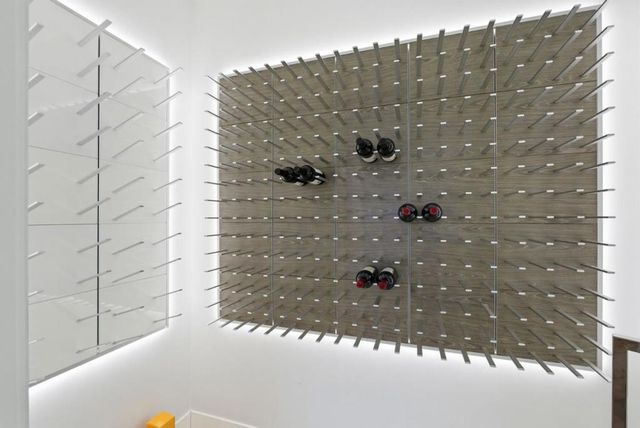 1669 Whitham Avenue, Los Altos, CA 94024