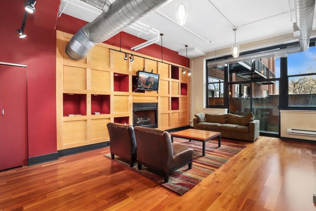 2323 W Pershing Road 228, Chicago, IL 60609