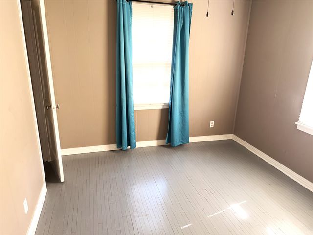 1211 W 12th Street, Cisco, TX 76437