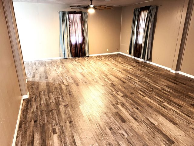 1211 W 12th Street, Cisco, TX 76437