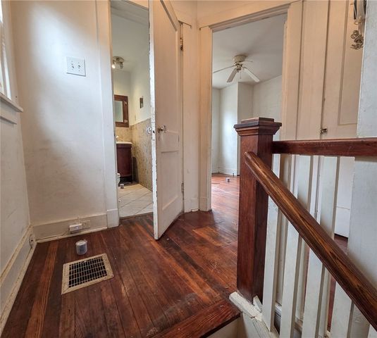 2050 Laketon Rd, Wilkinsburg, PA 15221