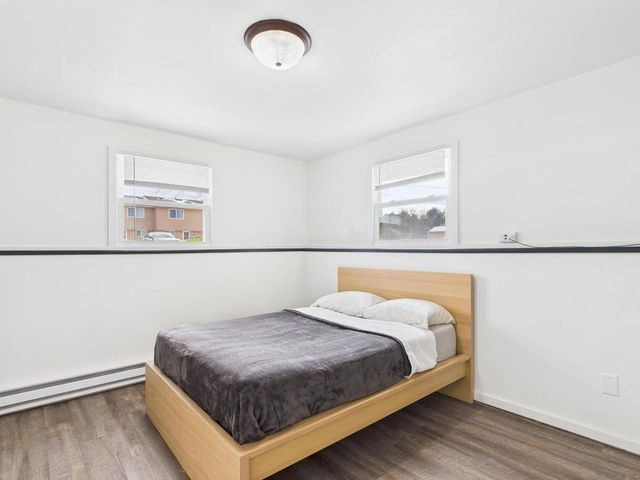 807 W GRUENWALD AVENUE, Oshkosh, WI 54901