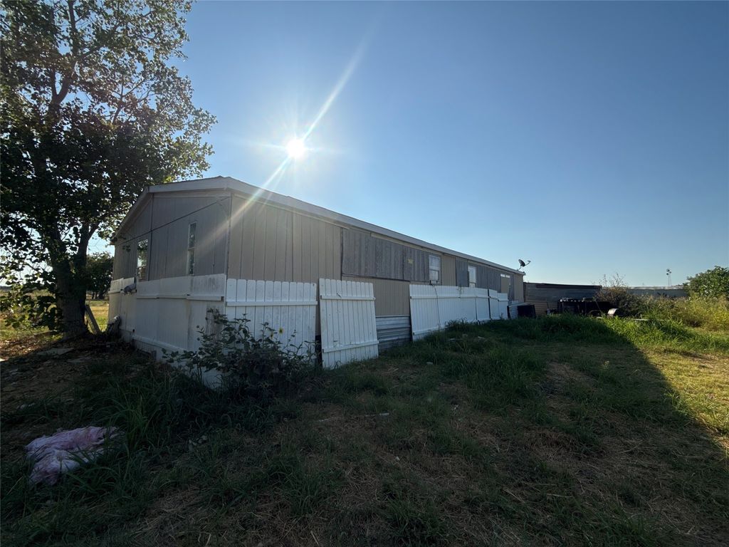 4308 County Road 401c, Alvarado, TX 76009 — exterior