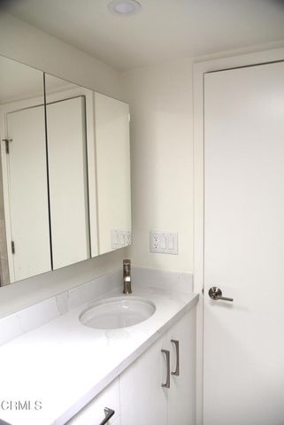 61 Redwood Avenue, Ventura, CA 93003