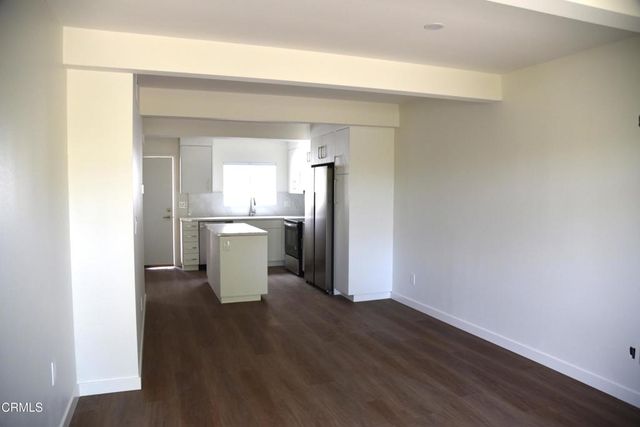 61 Redwood Avenue, Ventura, CA 93003