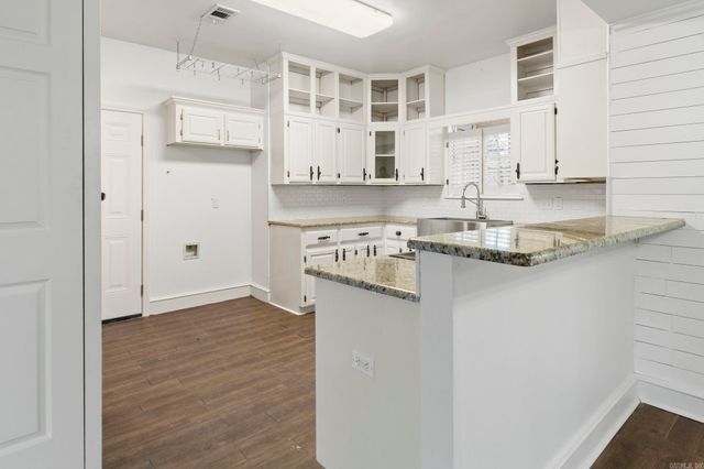 13115 Pleasant Forest Drive, Little Rock, AR 72212