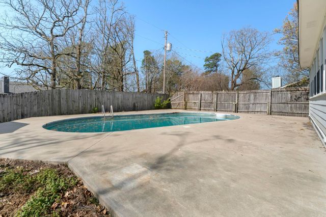 13115 Pleasant Forest Drive, Little Rock, AR 72212