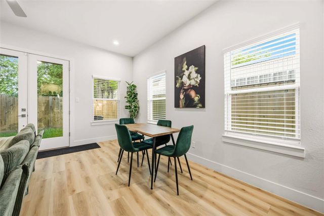 4513 Reed Road B, Houston, TX 77051