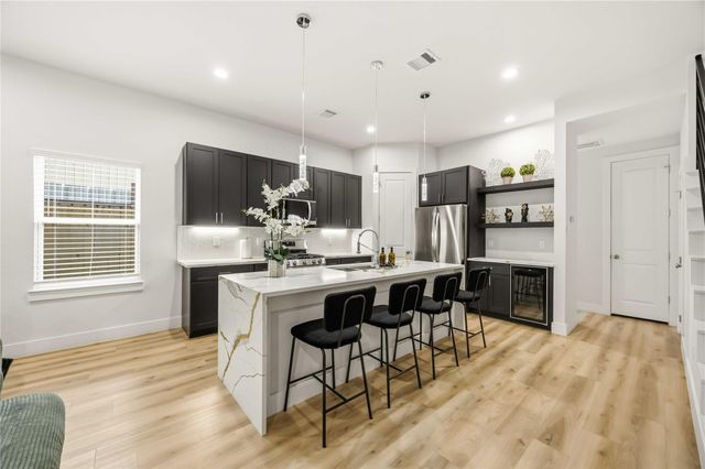 4513 Reed Road B, Houston, TX 77051