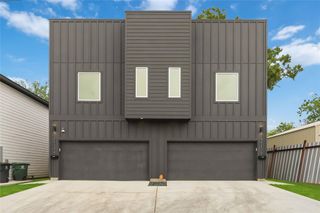 4513 Reed Road B, Houston, TX 77051