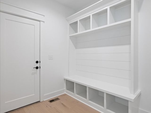 3857 Delzotto Dr, Murfreesboro, TN 37128