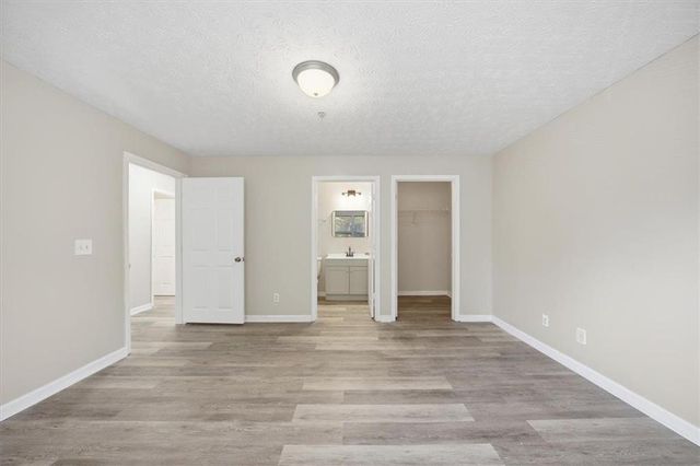 8201 Fairington Ridge Circle, Lithonia, GA 30038