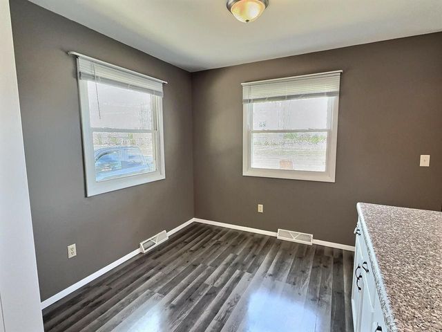 1743 OSHKOSH AVENUE, Oshkosh, WI 54902