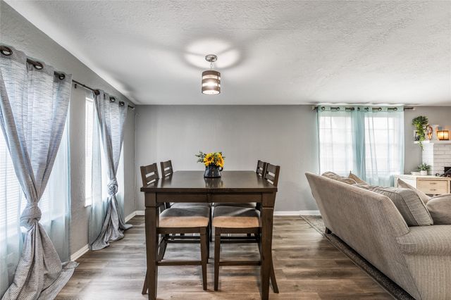 929 Paradise Cove Road, Pottsboro, TX 75076