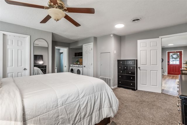 929 Paradise Cove Road, Pottsboro, TX 75076