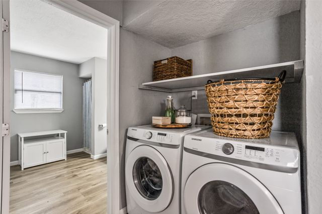 929 Paradise Cove Road, Pottsboro, TX 75076