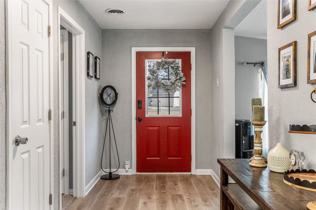 929 Paradise Cove Road, Pottsboro, TX 75076