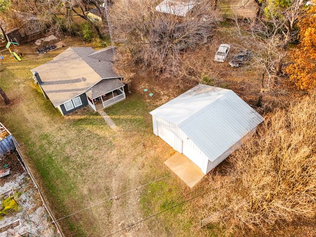929 Paradise Cove Road, Pottsboro, TX 75076