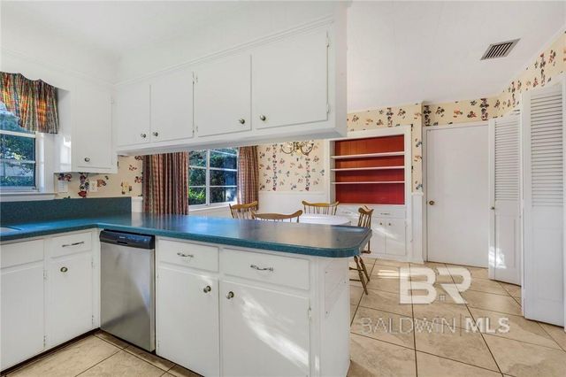 3951 N BYRONELL Drive, Mobile, AL 36693