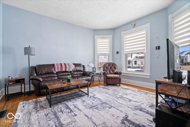 2838 Carrollton Avenue, Indianapolis, IN 46205