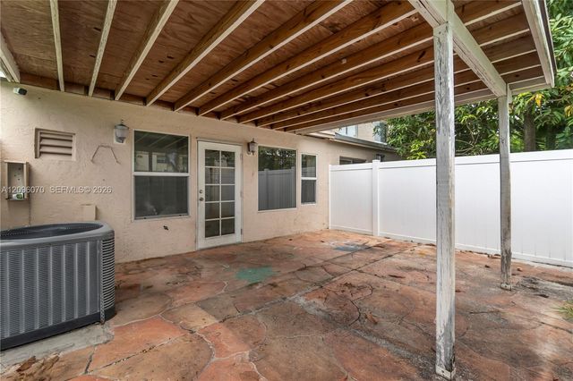 1455 NW 80th Avenue J, Margate, FL 33063