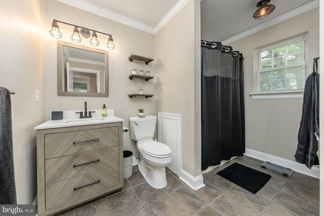 76 DOVER CT, Blackwood, NJ 08012