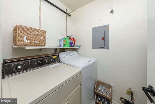 76 DOVER CT, Blackwood, NJ 08012