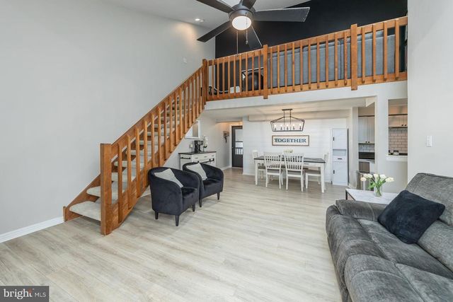 76 DOVER CT, Blackwood, NJ 08012