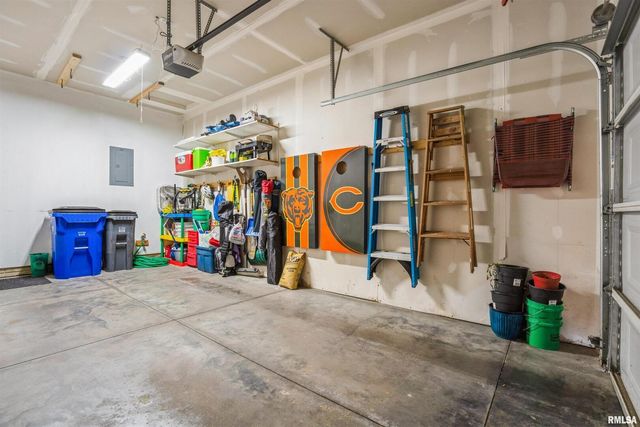 3620 Banar Drive SW E, Cedar Rapids, IA 52404