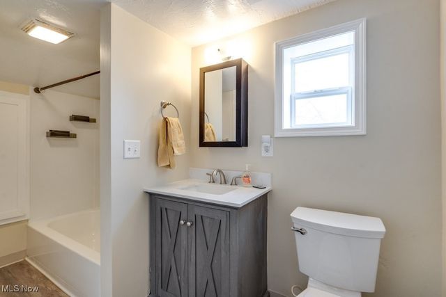 3301 Cormany Road, Akron, OH 44319