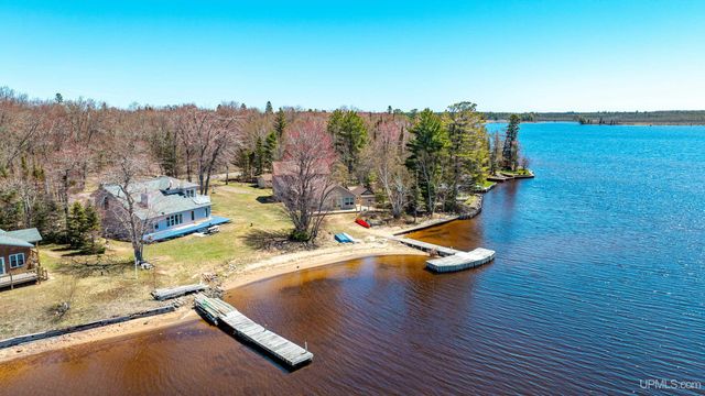 6139 Sand Point Road, Mohawk, MI 49950