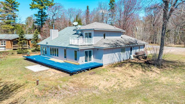 6139 Sand Point Road, Mohawk, MI 49950
