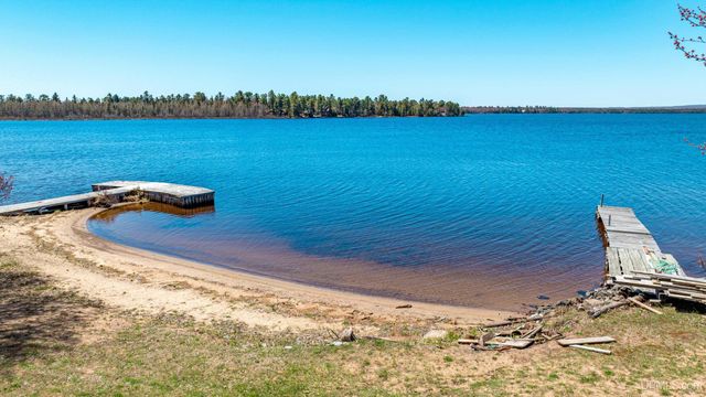 6139 Sand Point Road, Mohawk, MI 49950