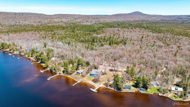 6139 Sand Point Road, Mohawk, MI 49950