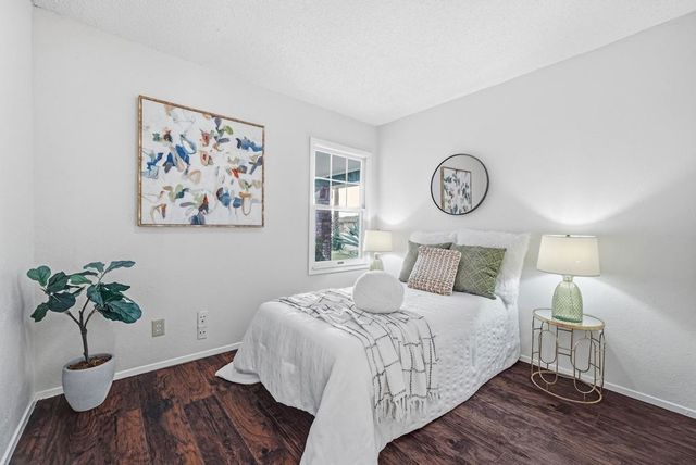 1110 Amaretto Dr, Tracy, CA 95376