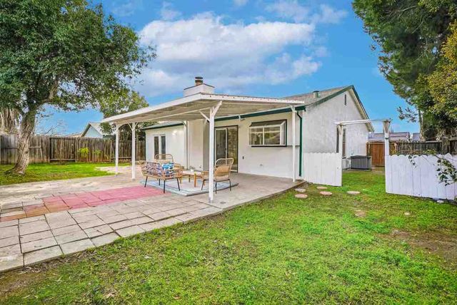 1110 Amaretto Dr, Tracy, CA 95376