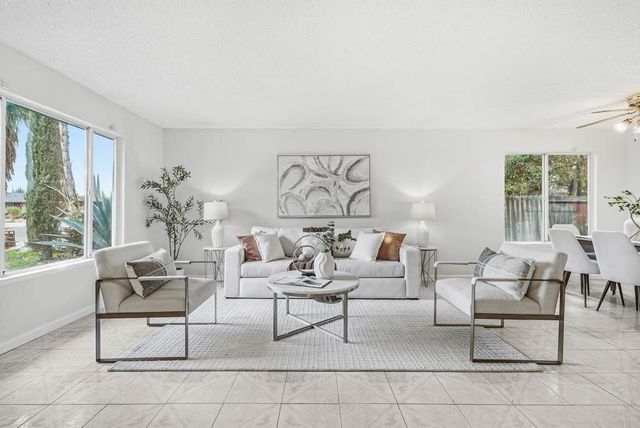 1110 Amaretto Dr, Tracy, CA 95376